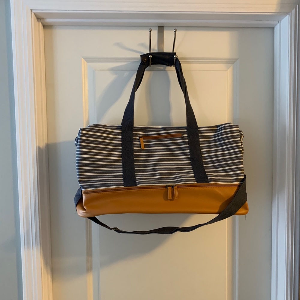 NEW duffel bag